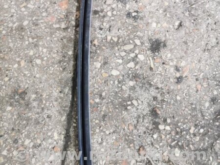 ФОТО Направляющая стекла передняя правая для Nissan Juke (10-19) Київ