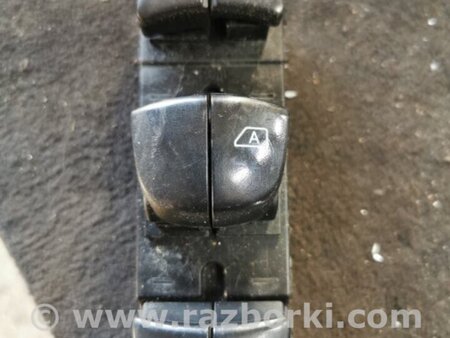 ФОТО Кнопка стеклоподъемника передняя правая для Nissan Juke (10-19) Київ