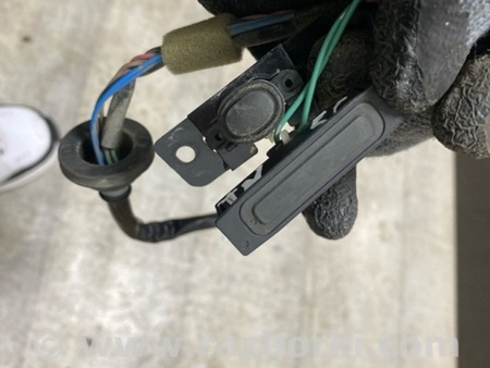 ФОТО Кнопка открывания багажника для Subaru Outback VI BT (2019-) Київ