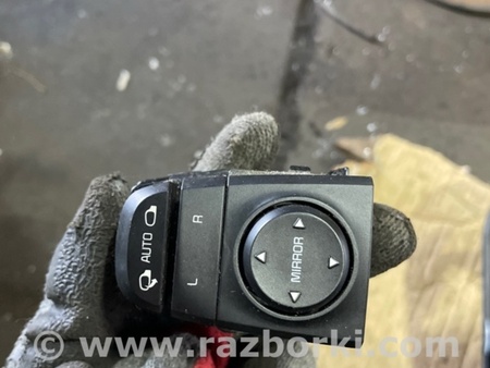 ФОТО Блок кнопок передний правый для KIA Sportage QL (15-21) Київ