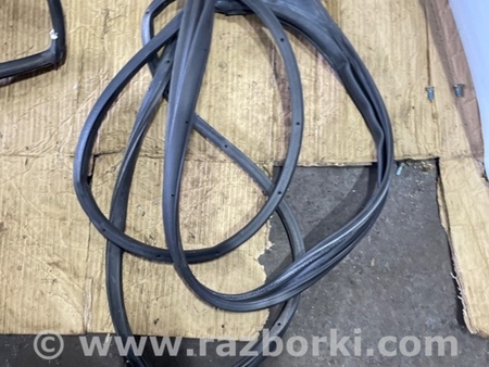 ФОТО Уплотнительная резинка передняя правая для KIA Sportage QL (15-21) Київ