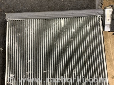 ФОТО Радиатор кондиционера для Jaguar XE X760 (15-24) Київ