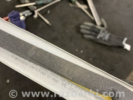 ФОТО Радиатор кондиционера для Jaguar XE X760 (15-24) Київ