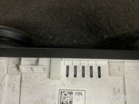 ФОТО Прикуриватель (розетка) для Jaguar XE X760 (15-24) Київ