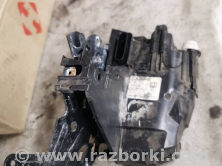 ФОТО Замок двери задний левый для Jaguar XE X760 (15-24) Київ