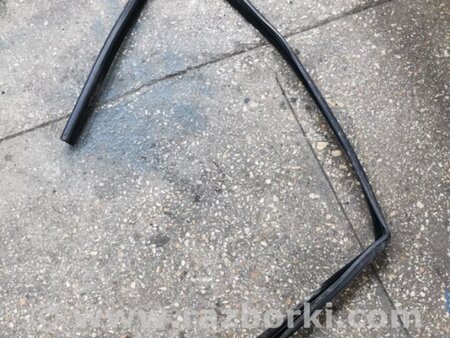 ФОТО Направляющая стекла передняя правая для Jaguar XE X760 (15-24) Київ