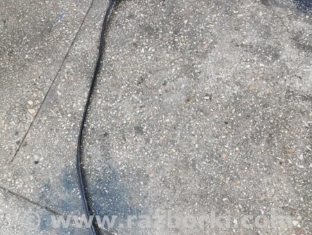 ФОТО Уплотнительная резинка задняя левая для Jaguar XE X760 (15-24) Київ