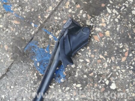 ФОТО Уплотнительная резинка передняя левая для Jaguar XE X760 (15-24) Київ