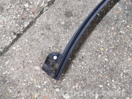 ФОТО Уплотнительная резинка передняя левая для Jaguar XE X760 (15-24) Київ