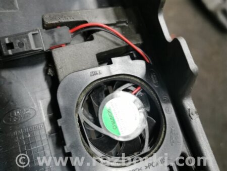 ФОТО Накладка кузова для Jaguar XE X760 (15-24) Київ