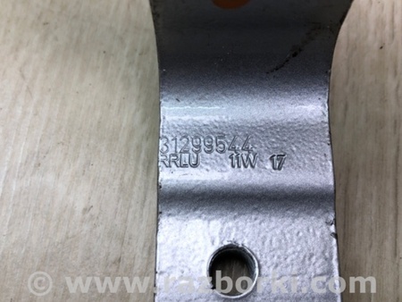 ФОТО Петля двері верхня для Volvo S60 (різне не сортоване) (00-24) Київ