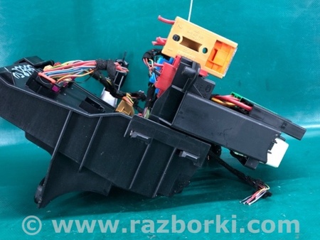 ФОТО Блок запобіжників для Audi (Ауди) Q5 I 8R (08-17) Київ