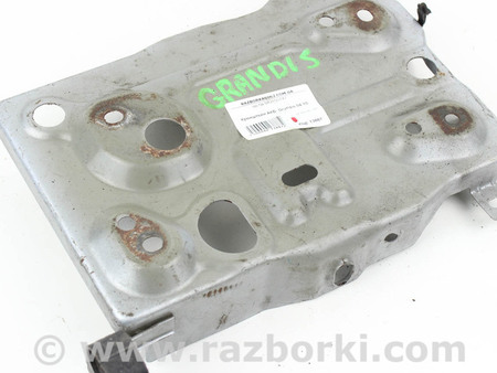 ФОТО Детали кузова для Mitsubishi Grandis Київ