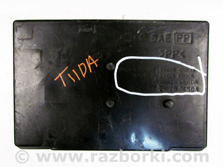 ФОТО Детали кузова для Nissan Tiida Київ
