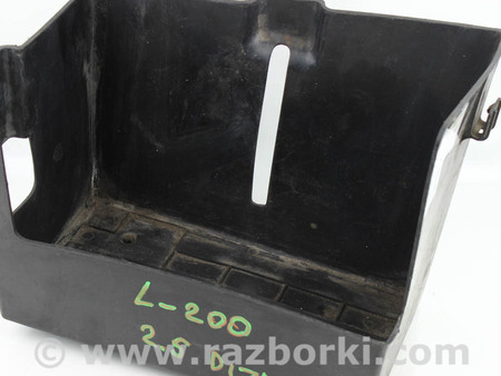 ФОТО Детали кузова для Mitsubishi L200 (06-14) Київ