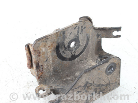 ФОТО Кронштейн задней балки правый для Nissan Micra K12 (02-10) Київ