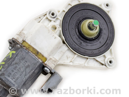ФОТО Моторчик стеклоподъёмника передний левый для Nissan Micra K12 (02-10) Київ
