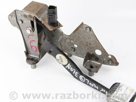 ФОТО Педаль тормоза для Nissan Note E11 (2006-2013) Київ