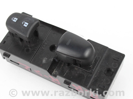 ФОТО Зеркала / Стекла / Очистка стекол для Nissan Pathfinder R52 (12-21) Київ