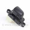 Кнопка стеклоподъемника одиночная Nissan Qashqai/Roque Sport J11 (13-21)