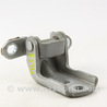 Петля двери передней левой низ Nissan Sentra B17 (12-19)