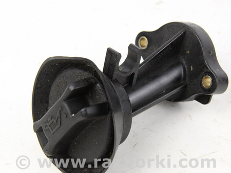 ФОТО Горловина маслозаливная для Nissan Sentra B17 (12-19) Київ