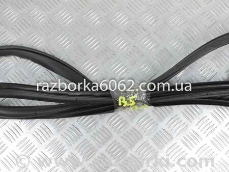 ФОТО Уплотнитель двери передней правой для Subaru Outback V BS (14-21) Київ