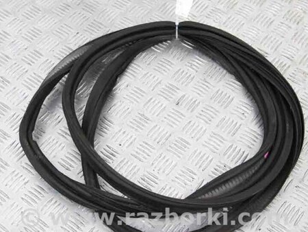 ФОТО Уплотнитель крышки багажника для Subaru Outback V BS (14-21) Київ