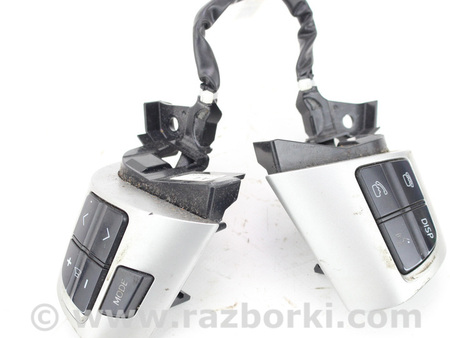 ФОТО Кнопки управления на руль для Toyota Auris E150 (06-12) Київ