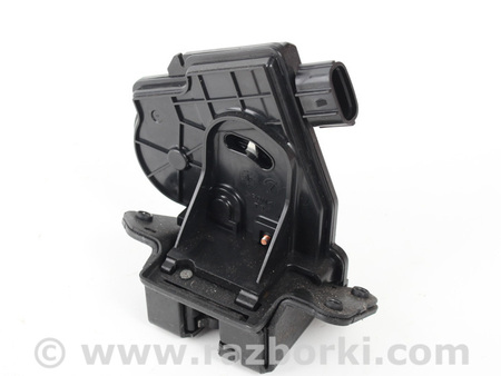 ФОТО Замок крышки багажника для Toyota Auris E150 (06-12) Київ