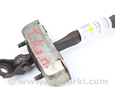 ФОТО Ограничитель двери задний для Toyota Auris E150 (06-12) Київ