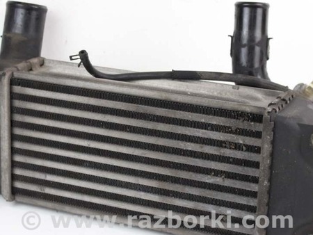ФОТО Радиатор интеркуллера для Toyota Auris E150 (06-12) Київ