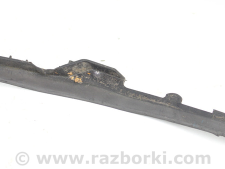 ФОТО Уголок жабо левый для Toyota Auris E150 (06-12) Київ