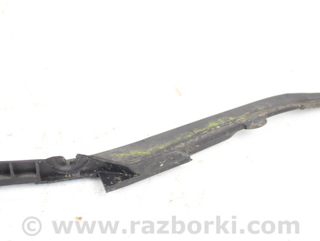 ФОТО Уголок жабо правый для Toyota Auris E150 (06-12) Київ
