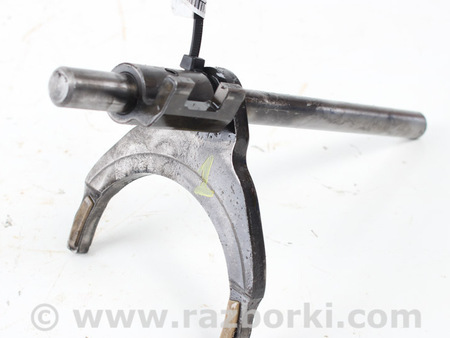 ФОТО Вилка переключения передач для Toyota Auris E150 (06-12) Київ