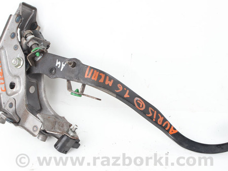 ФОТО Педаль сцепления для Toyota Auris E150 (06-12) Київ