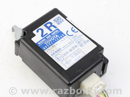 ФОТО Блок управления дверями для Toyota Auris E150 (06-12) Київ