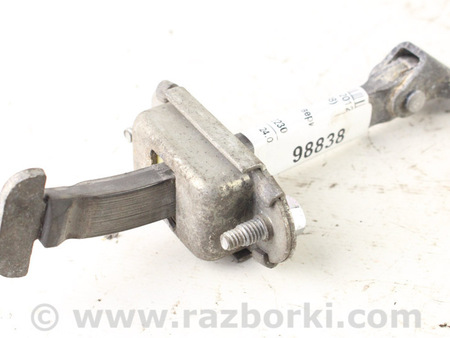 ФОТО Ограничитель двери задний для Toyota Auris E180 (12-18) Київ