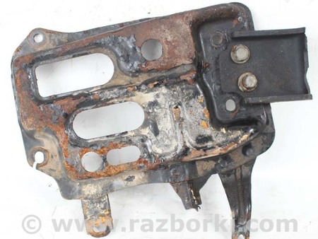 ФОТО Полка аккумуляторная для Toyota Auris E180 (12-18) Київ