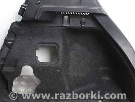ФОТО Обшивка багажника правая хэтчбек для Toyota Auris E180 (12-18) Київ