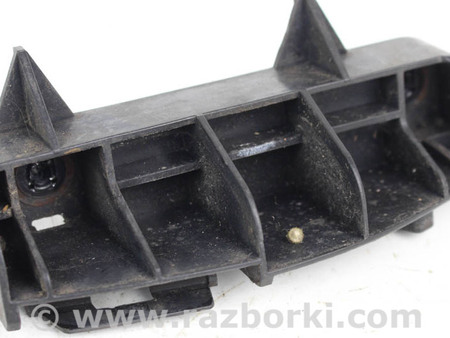 ФОТО Направляющая заднего бампера под фонарь для Toyota Avensis T270 (10.2008-12.2012) Київ
