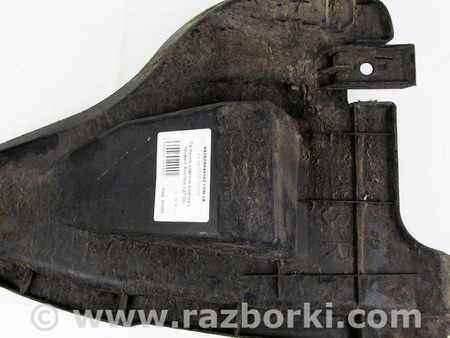 ФОТО Пыльник заднего бампера правый для Toyota Avensis T270 (10.2008-12.2012) Київ