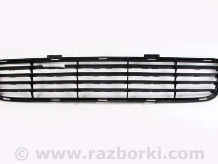 ФОТО Решетка в бампер для Toyota Avensis T270 (10.2008-12.2012) Київ