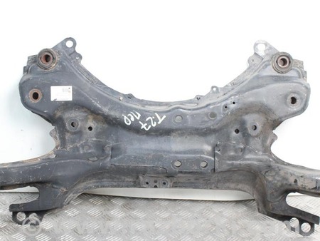ФОТО Балка передней подвески для Toyota Avensis T270 (10.2008-12.2012) Київ