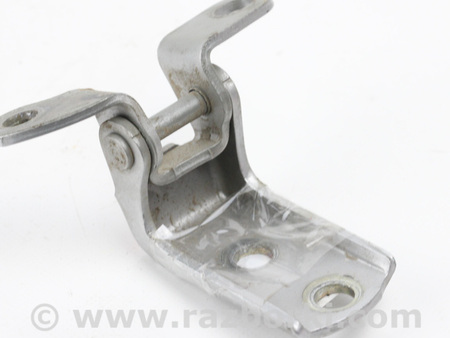 ФОТО Петля двери задней правой низ для Toyota Corolla E16/E17 (2012-2018) Київ