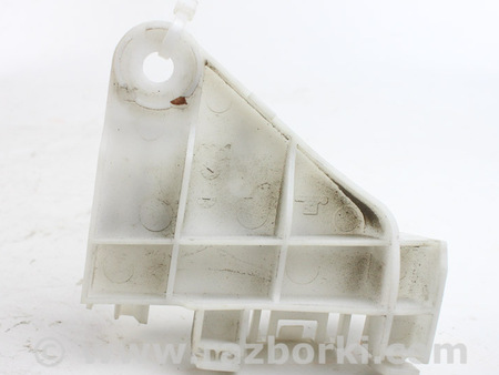 ФОТО Направляющая заднего бампера под фонарь для Toyota Corolla E16/E17 (2012-2018) Київ