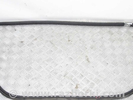 ФОТО Уплотнитель крышки багажника для Toyota Corolla E16/E17 (2012-2018) Київ