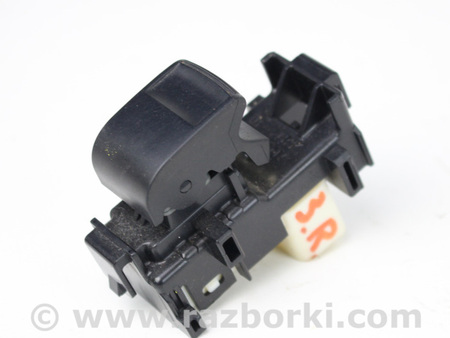 ФОТО Кнопка стеклоподъемника одиночная для Toyota Corolla E16/E17 (2012-2018) Київ