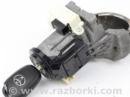 ФОТО Замок зажигания для Toyota Corolla E16/E17 (2012-2018) Київ