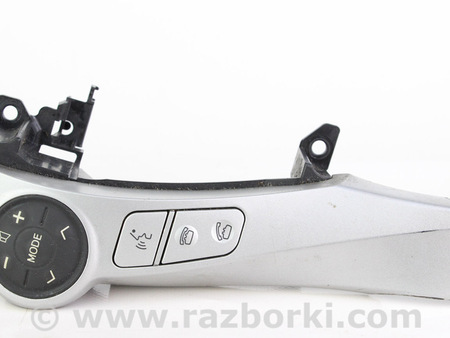ФОТО Кнопки управления на руль для Toyota Prius III XW30 (09-15) Київ
